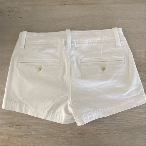 ❌SOLD American Eagle Super Stretch White Shorts - Picture 3 of 5